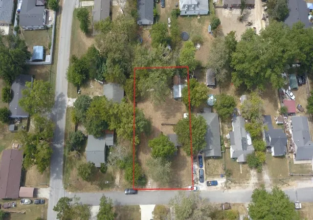 Photo 4 of Single family home for sale at 914 S D St, Rogers, AR 72756 | MLS# 1360281 | Listing updated on 2026-10-02