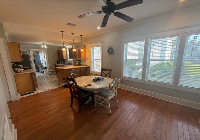 Photo 4 of Single family home for sale at 406 S Denver Ave, Russellville, AR 72801 | MLS# 1360370 | Listing updated on 2026-08-28