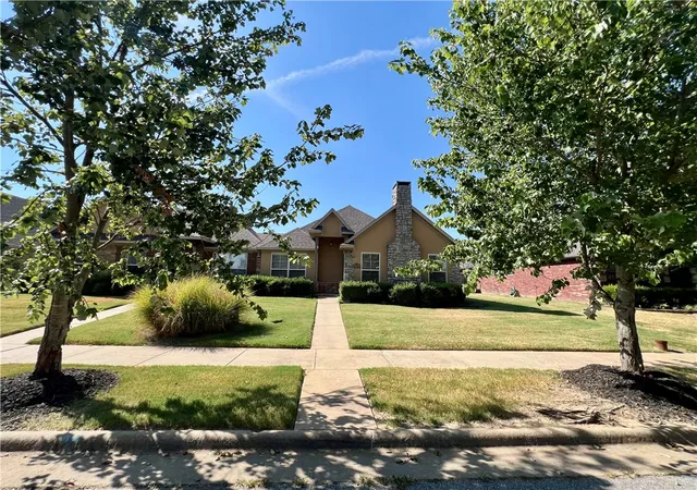 Photo 3 of Single family home for sale at 3111 Stoneway Ave, Bentonville, AR 72713 | MLS# 1359849 | Listing updated on 2026-09-04