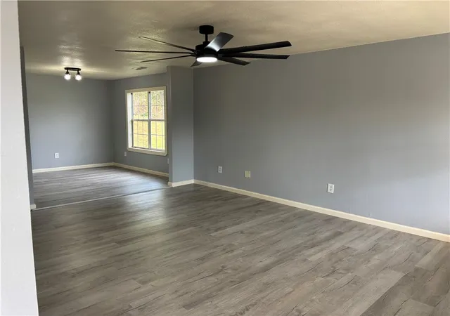 Photo 4 of Single family home for sale at 1212 E Aspen Ln, Russellville, AR 72802 | MLS# 1359039 | Listing updated on 2026-09-29