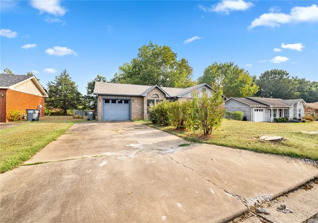 Photo 1 of Single family home for sale at 1503 Grand Oak Dr, Greenwood, AR 72936 | MLS# 1360431 | Listing updated on 2026-08-29