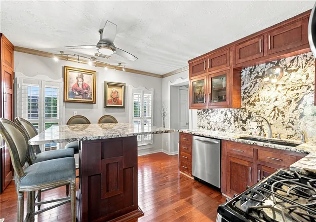 Photo 3 of Single family home for sale at 35 Mountain St, Eureka Springs, AR 72632 | MLS# 1360233 | Listing updated on 2026-08-29