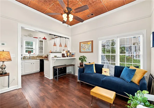 Photo 2 of Single family home for sale at 8 Owen St, Eureka Springs, AR 72632 | MLS# 1360340 | Listing updated on 2026-08-29