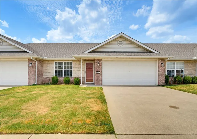 Photo 1 of Townhouse for sale at 802 N 20th St, Rogers, AR 72756 | MLS# 1360229 | Listing updated on 2026-09-13