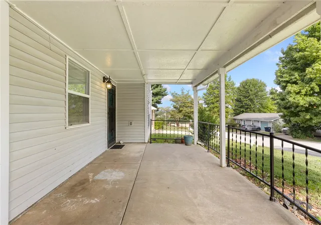 Photo 3 of Single family home for sale at 606 N Village Inn Rd, Harrison, AR 72601 | MLS# 1360408 | Listing updated on 2026-08-29