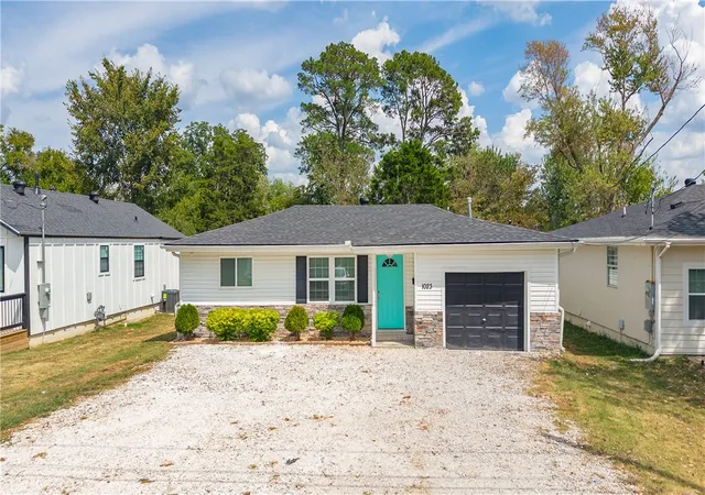 Photo 1 of Sale Pending at 1023 S B St, Rogers, AR 72756 | MLS# 1360435 | Listing updated on 2026-08-31