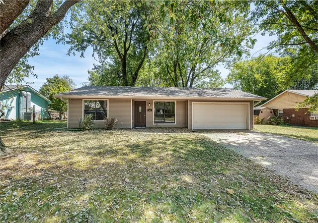 Photo 1 of Single family home for sale at 262 Township Dr, Centerton, AR 72719 | MLS# 1360439 | Listing updated on 2026-08-28