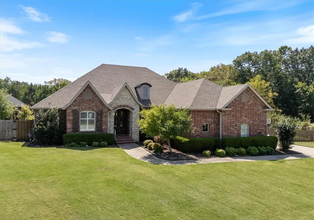 Photo 1 of Single family home for sale at 2857 Pebblestone Dr, Fayetteville, AR 72701 | MLS# 1360456 | Listing updated on 2026-09-05