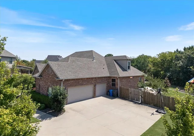 Photo 3 of Single family home for sale at 2857 Pebblestone Dr, Fayetteville, AR 72701 | MLS# 1360456 | Listing updated on 2026-09-05