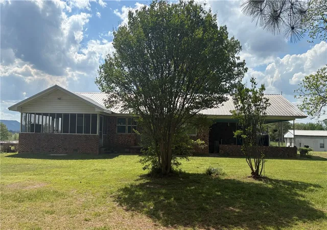 Photo 4 of Single family home for sale at 2 Old Wire Rd, Atkins, AR 72823 | MLS# 1360497 | Listing updated on 2026-08-29