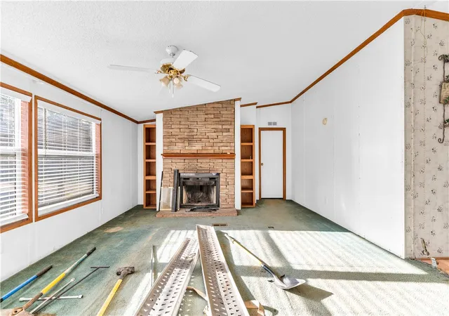 Photo 3 of Manufactured home for sale at 3095 Waukesha, Siloam Springs, AR 72761 | MLS# 1359463 | Listing updated on 2026-10-05