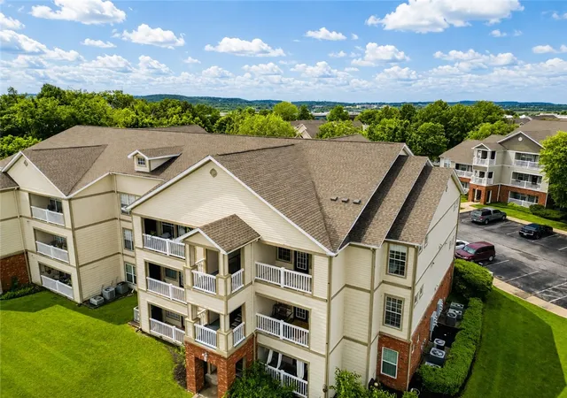 Photo 1 of Condo for sale at 4254 Ne Meadow Creek #302, Fayetteville, AR 72703 | MLS# 1360506 | Listing updated on 2026-08-29