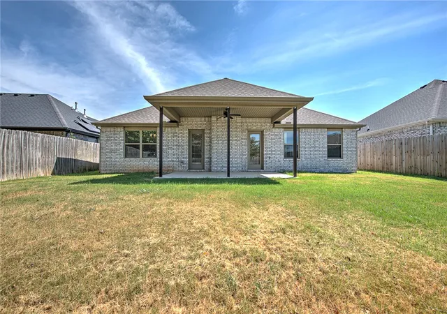 Photo 21 of Single family home for sale at 818 Copper St, Lowell, AR 72745 | MLS# 1360306 | Listing updated on 2026-10-06
