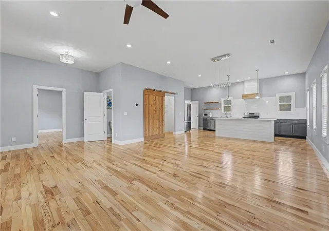Photo 1 of Single family home for sale at 871 Foothills Dr, Fayetteville, AR 72701 | MLS# 1360221 | Listing updated on 2026-09-04