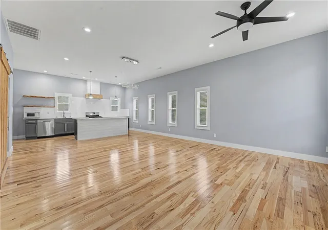 Photo 4 of Single family home for sale at 871 Foothills Dr, Fayetteville, AR 72701 | MLS# 1360221 | Listing updated on 2026-09-04