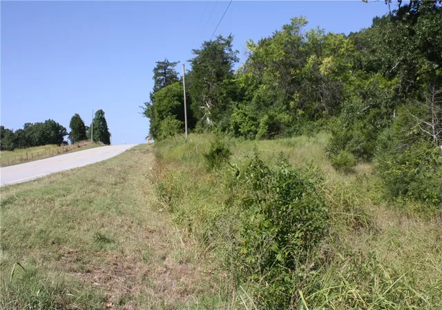 Photo 2 of Sale Pending at 5502 E Hwy 202, Flippin, AR 72634 | MLS# 1360514 | Listing updated on 2026-09-12