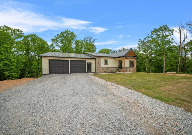 Photo 43 of Single family home for sale at 834 Oriole Ln, Noel, MO 64854 | MLS# 1360526 | Listing updated on 2026-08-31
