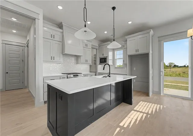 Photo 4 of Single family home for sale at 6705 Sw Basswood Ave, Bentonville, AR 72713 | MLS# 1359844 | Listing updated on 2026-09-12