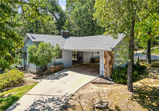Photo 3 of Sale Pending at 20 Basildon Dr, Bella Vista, AR 72715 | MLS# 1360528 | Listing updated on 2026-09-25