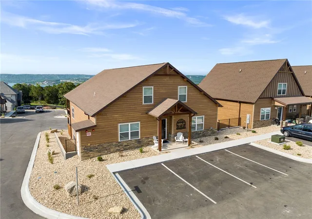 Photo 2 of Single family home for sale at 153 Pioneer Peak Rd #31, Kimberling City, MO 65686 | MLS# 1360517 | Listing updated on 2026-09-03