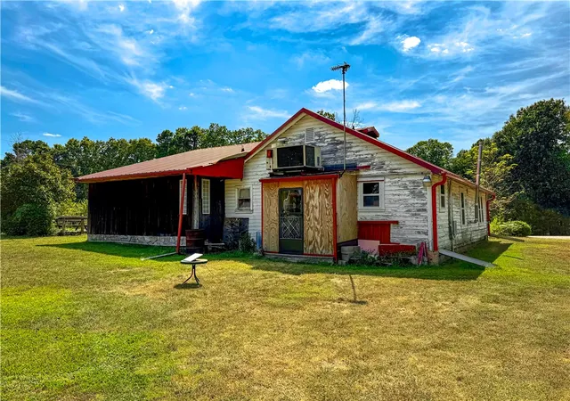 Photo 4 of Single family home for sale at 37992 Highway 23, Huntsville, AR 72740 | MLS# 1360541 | Listing updated on 2026-08-31