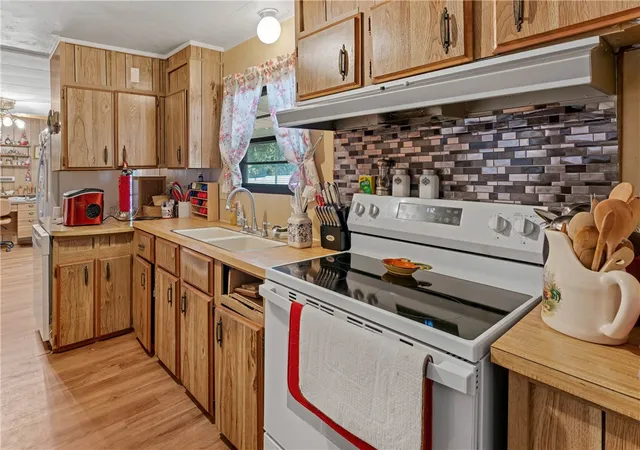 Photo 4 of Manufactured home for sale at 54 Skyline Dr, Bella Vista, AR 72714 | MLS# 1360473 | Listing updated on 2026-09-09