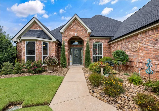 Photo 1 of Single family home for sale at 1799 Kensington Pl, Springdale, AR 72764 | MLS# 1360133 | Listing updated on 2026-08-31