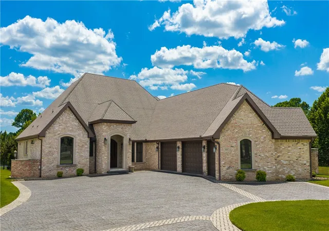 Photo 1 of Sale Pending at 2407 E Joyce Blvd, Fayetteville, AR 72703 | MLS# 1360575 | Listing updated on 2026-09-11