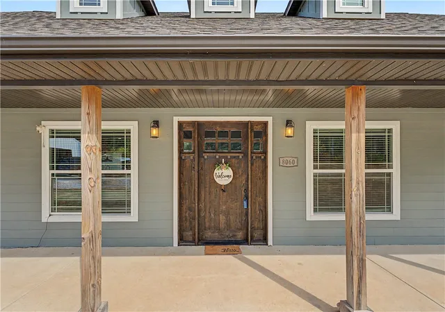 Photo 4 of Single family home for sale at 8060 Tillys Hl Rd, Decatur, AR 72722 | MLS# 1360583 | Listing updated on 2026-09-01