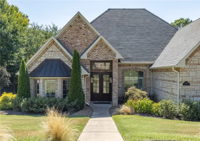 Photo 2 of Sale Pending at 4546 Caddo Ln, Fayetteville, AR 72704 | MLS# 1360398 | Listing updated on 2026-09-08