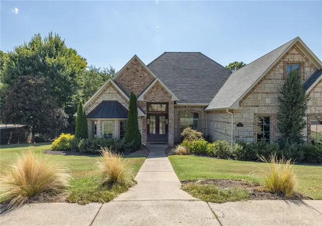 Photo 4 of Sale Pending at 4546 Caddo Ln, Fayetteville, AR 72704 | MLS# 1360398 | Listing updated on 2026-09-08