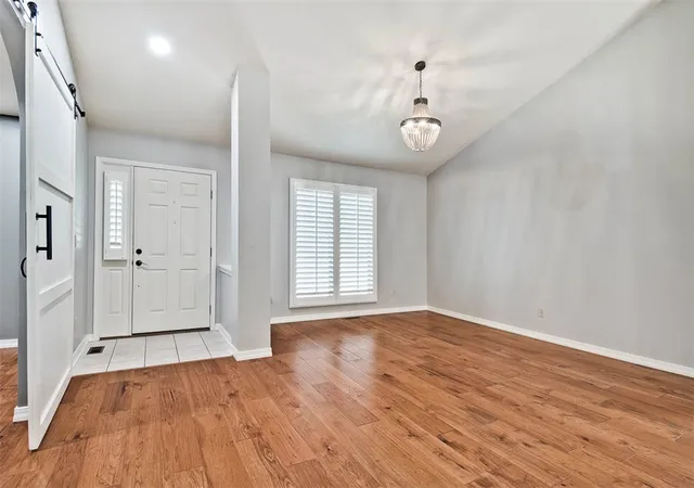 Photo 3 of Single family home for sale at 15 Cambria Ln, Bella Vista, AR 72715 | MLS# 1360584 | Listing updated on 2026-09-12