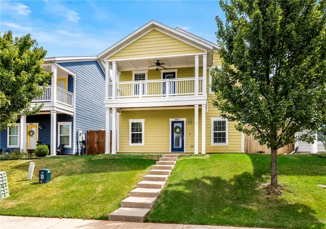 Photo 1 of Single family home for sale at 3807 Sw Peachwood Dr, Bentonville, AR 72713 | MLS# 1360626 | Listing updated on 2026-09-09