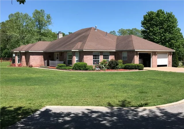 Photo 2 of Single family home for sale at 14348 Springtown Rd, Siloam Springs, AR 72761 | MLS# 1360673 | Listing updated on 2026-09-02
