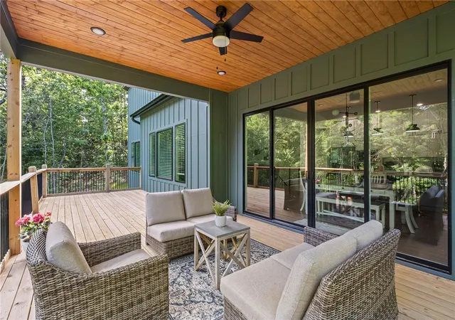 Photo 3 of Single family home for sale at 2 Helmsley Cir, Bella Vista, AR 72715 | MLS# 1360629 | Listing updated on 2026-09-04