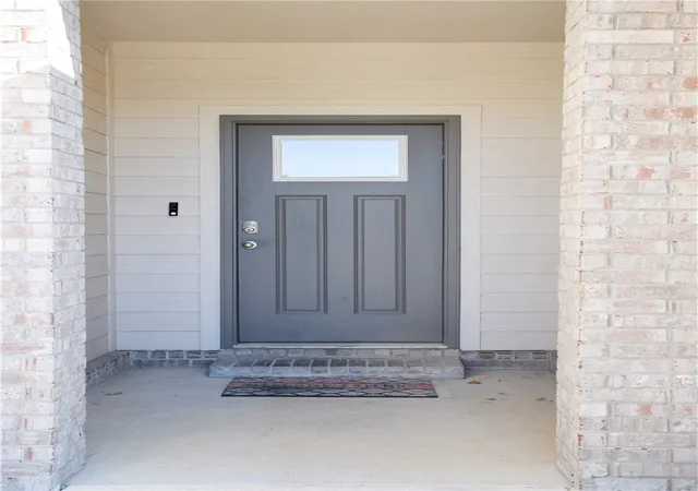 Photo 3 of Single family home for sale at 909 W Cottonwood St, Rogers, AR 72758 | MLS# 1360676 | Listing updated on 2026-09-02
