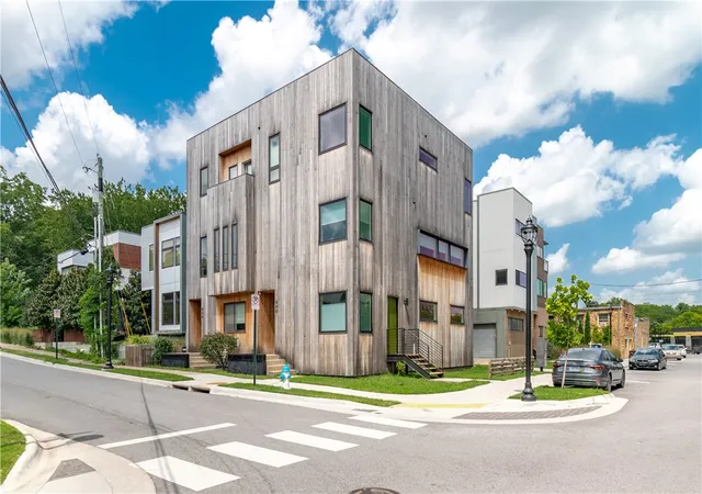 Photo 3 of Condo for sale at 436 S West Ave, Fayetteville, AR 72701 | MLS# 1360692 | Listing updated on 2026-09-01