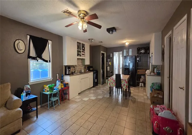 Photo 2 of Sale Pending at 303 E North St, Rogers, AR 72756 | MLS# 1360308 | Listing updated on 2026-09-03