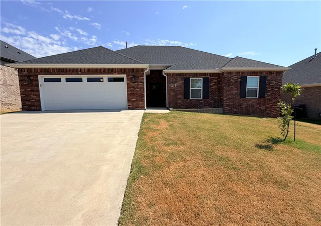 Photo 1 of Single family home for sale at 121 Magazine St, Prairie Grove, AR 72753 | MLS# 1360677 | Listing updated on 2026-09-19