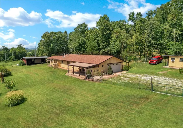 Photo 3 of Sale Pending at 15455 N 7 Highway, Lead Hill, AR 72644 | MLS# 1360231 | Listing updated on 2026-09-02