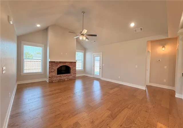 Photo 3 of Single family home for sale at 13 Briscoe Ln, Bella Vista, AR 72715 | MLS# 1360785 | Listing updated on 2026-09-02