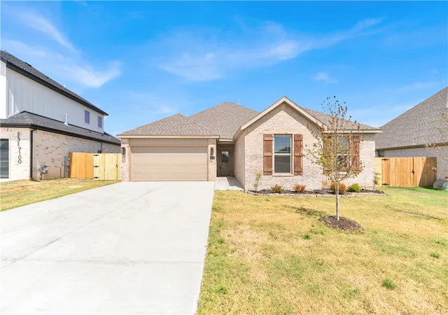 Photo 1 of Single family home for sale at 7014 Sw Orange Ave, Bentonville, AR 72713 | MLS# 1360264 | Listing updated on 2026-09-02