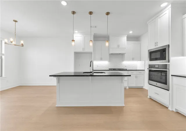 Photo 3 of Single family home for sale at 7014 SW Orange Ave, Bentonville, AR 72713 | MLS# 1360264 | Listing updated on 2026-09-02