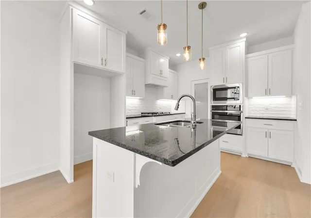 Photo 4 of Single family home for sale at 7014 SW Orange Ave, Bentonville, AR 72713 | MLS# 1360264 | Listing updated on 2026-09-02