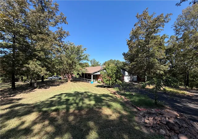 Photo 4 of Sale Pending at 707 Ridgeview Ln, Russellville, AR 72802 | MLS# 1360741 | Listing updated on 2026-10-01