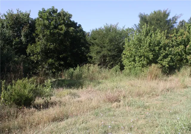 Photo 2 of Manufactured home for sale at 1051 E Highway 202, Yellville, AR 72687 | MLS# 1360812 | Listing updated on 2026-09-05