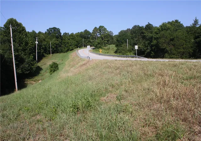 Photo 4 of Manufactured home for sale at 1051 E Highway 202, Yellville, AR 72687 | MLS# 1360812 | Listing updated on 2026-09-05