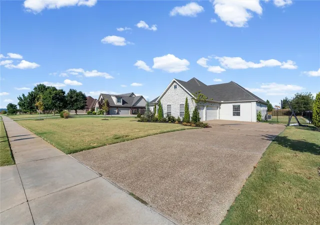 Photo 3 of Single family home for sale at 2200 Riverwater Ln, Fayetteville, AR 72703 | MLS# 1360601 | Listing updated on 2026-09-15