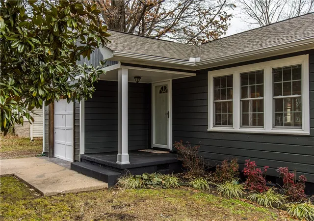 Photo 1 of Sale Pending at 315 S Seward, Siloam Springs, AR 72761 | MLS# 1360767 | Listing updated on 2026-09-02