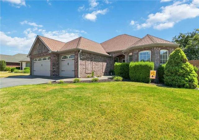 Photo 3 of Single family home for sale at 3507 Sw Windy Oak Ave, Bentonville, AR 72713 | MLS# 1360531 | Listing updated on 2026-09-02